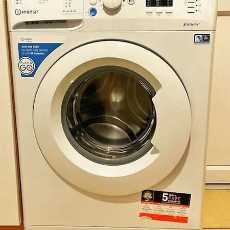 Budget Flat In The Center Appartement