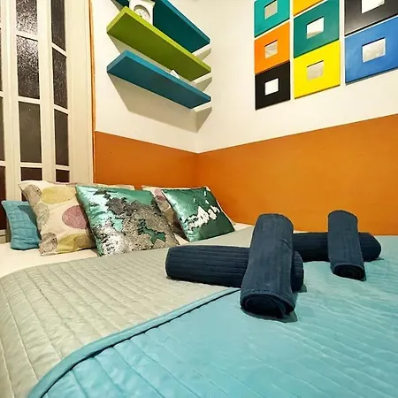 Budget Flat In The Center