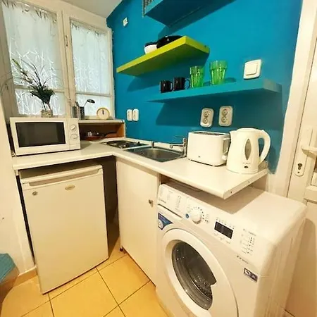 Apartment Budget Flat In The Center Budapest