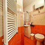 Budget Flat In The Center Budapest